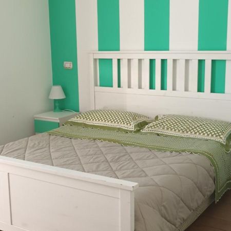 O' Paese E Masaniello Bed & Breakfast เนเปิลส์ ภายนอก รูปภาพ