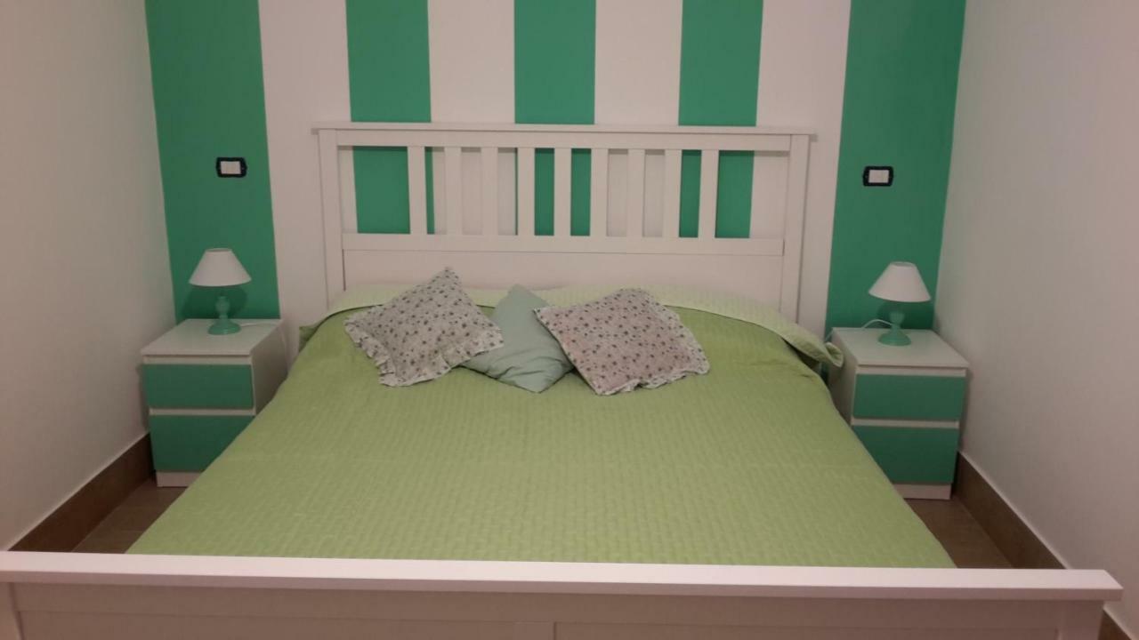 O' Paese E Masaniello Bed & Breakfast เนเปิลส์ ภายนอก รูปภาพ