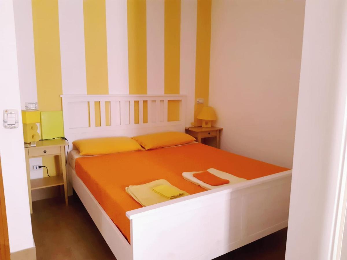 O' Paese E Masaniello Bed & Breakfast เนเปิลส์ ภายนอก รูปภาพ